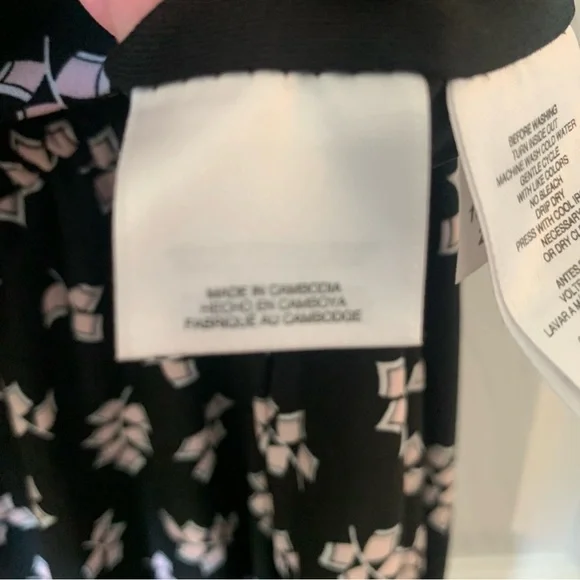 Anne Klein Sleeveless Dress w/Pockets Size 6 Lined Black w/Pink Print - Picture 8 of 11